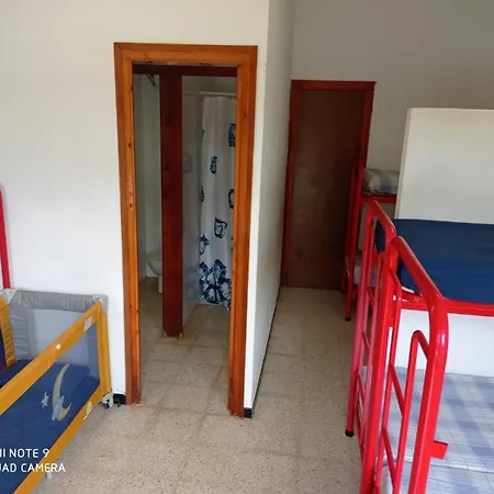 Hostel Can Sola *