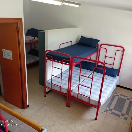 Can Sola Hostel *